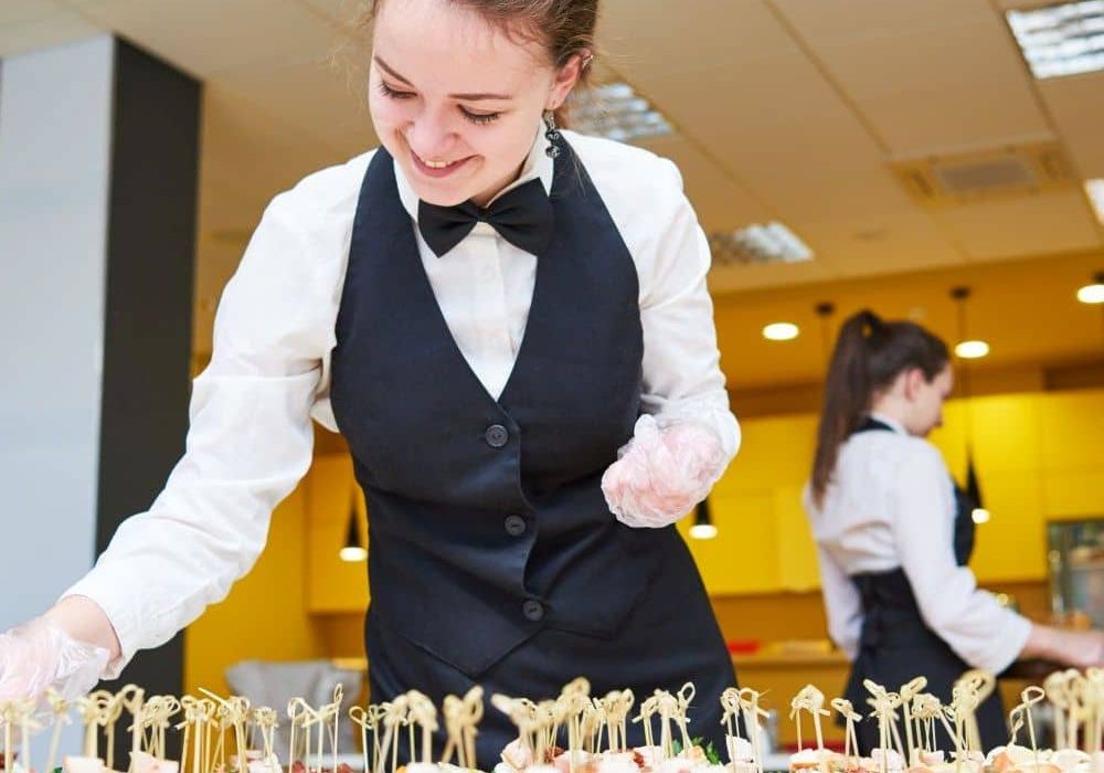 Service-Hostessen per Personalvermittlung finden und buchen