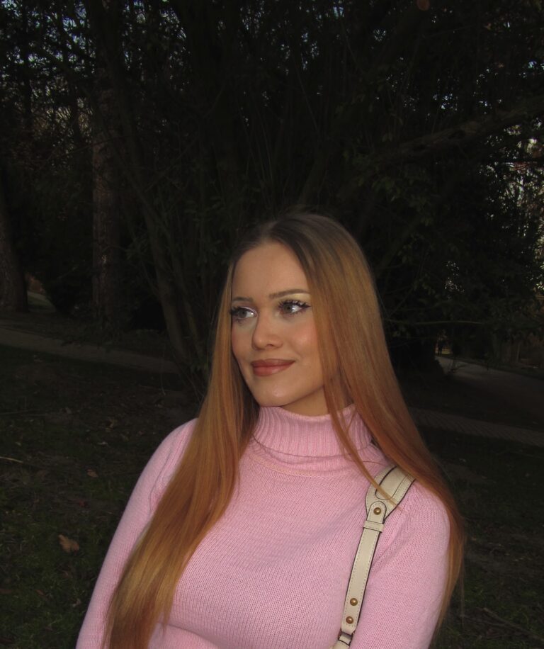 Profilbild von Amna