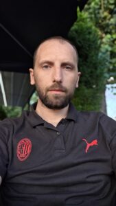 Profilfoto von Fjoralb